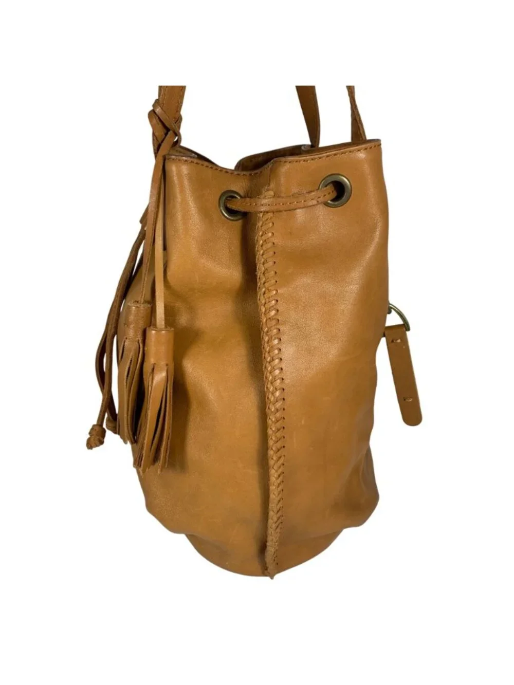 LUCKY BRAND Camel Tan Leather Drawstring Bucket Shoulder Bag Tassel Charm VTG